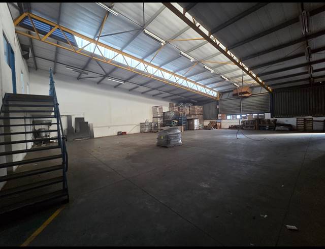 491M² WAREHOUSE TO LET IN GLEN ANIL